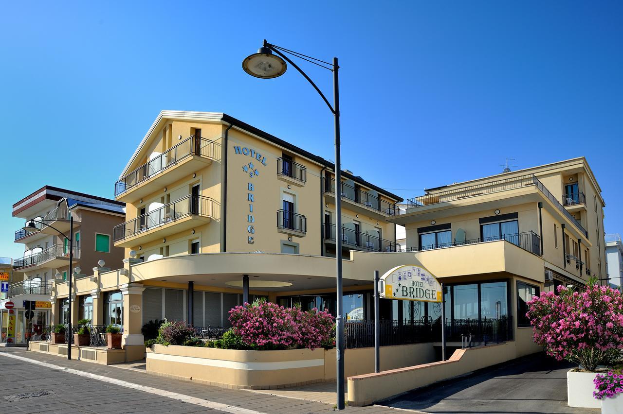 בלריה-איגאה מרינה Hotel Bridge מראה חיצוני תמונה